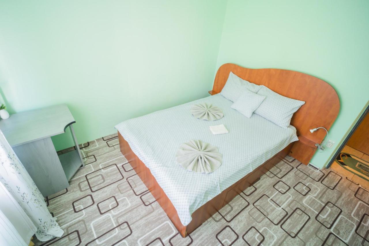 Rustic & Spacious 3Br Apartment بوخارست المظهر الخارجي الصورة